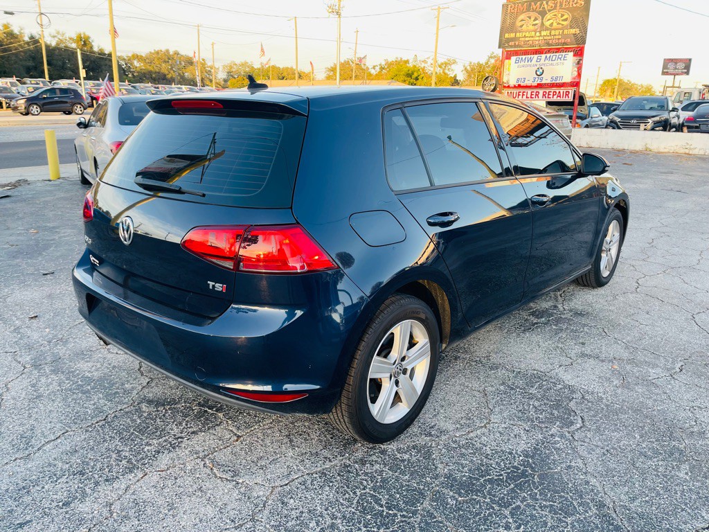 2017 Volkswagen Golf Image 8