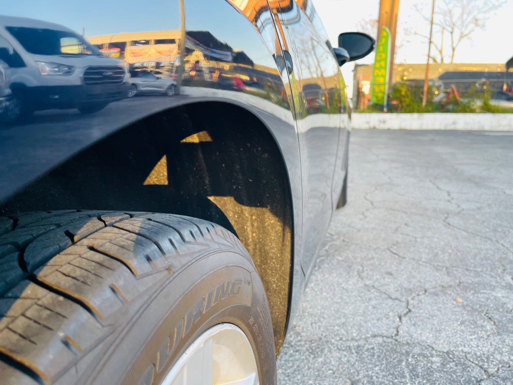 2017 Volkswagen Golf Image 9