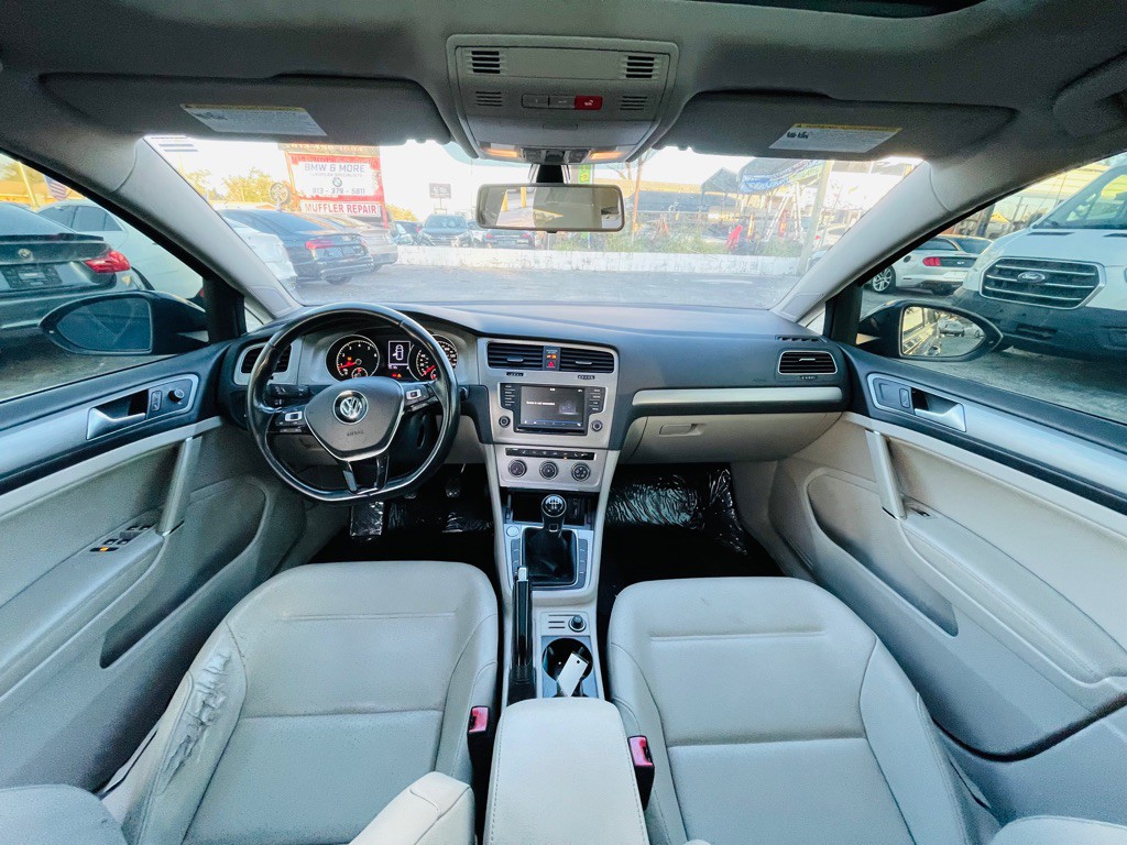 2017 Volkswagen Golf Image 15