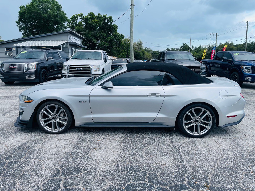 2019 Ford Mustang Image 12