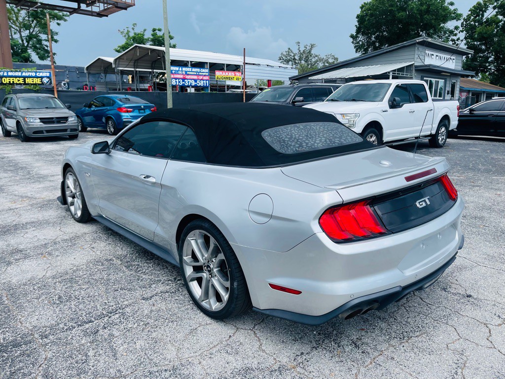 2019 Ford Mustang Image 13