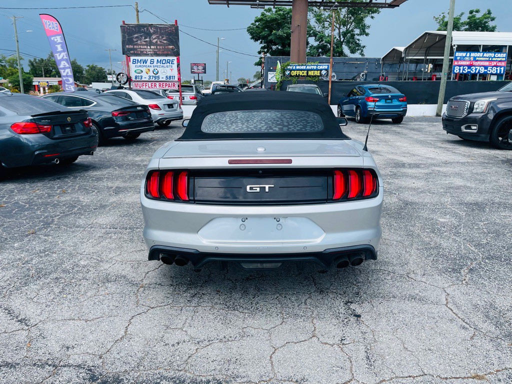 2019 Ford Mustang Image 14