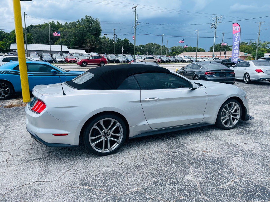 2019 Ford Mustang Image 16