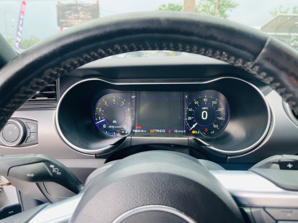 2019 Ford Mustang Image 19