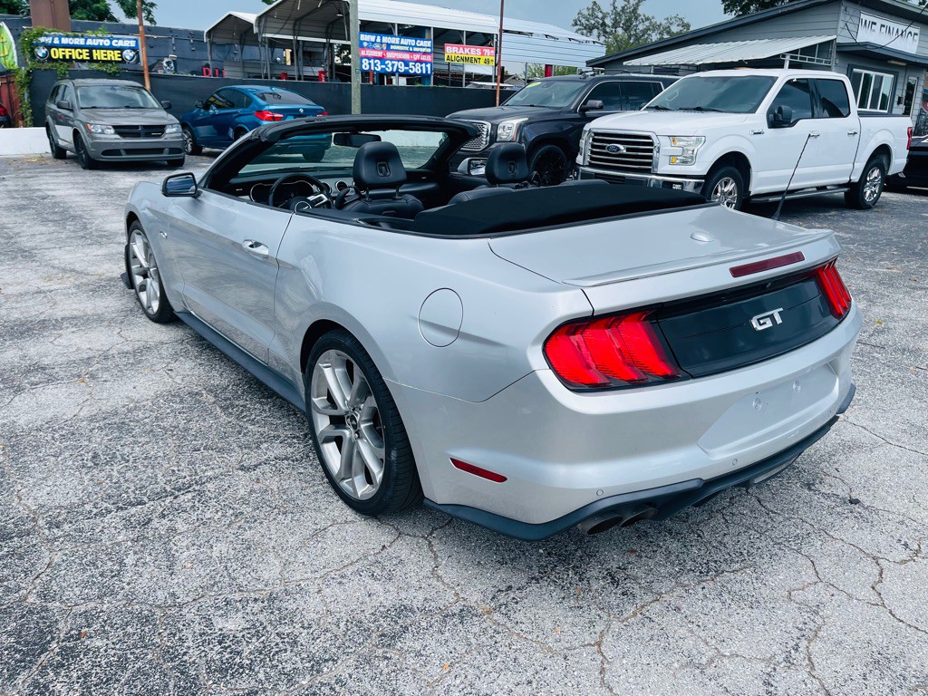 2019 Ford Mustang Image 32
