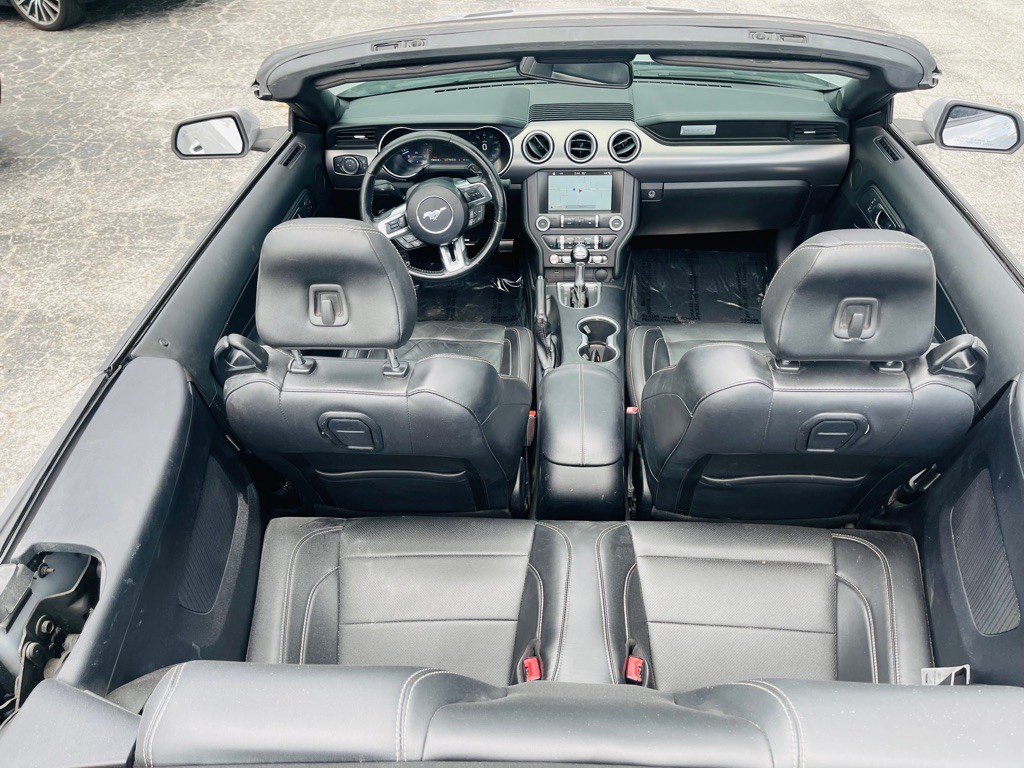 2019 Ford Mustang Image 35