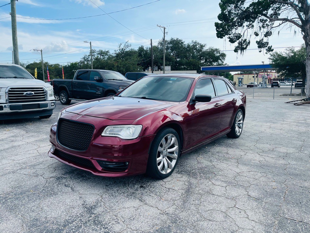 2019 Chrysler 300 Image 5