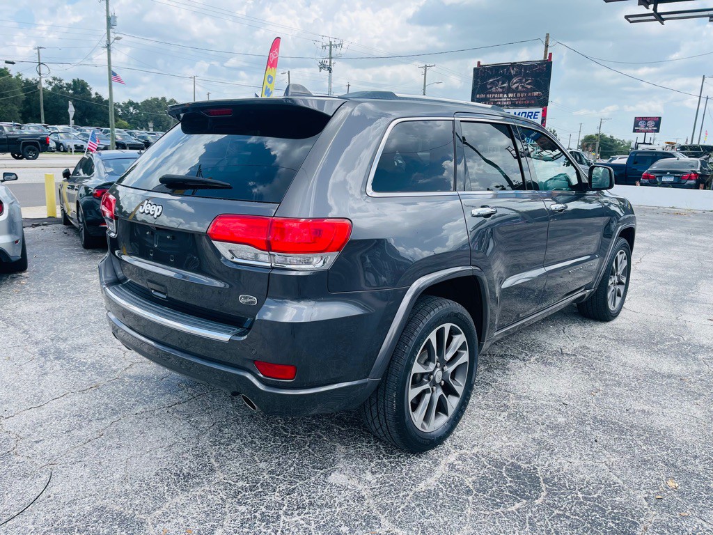 2017 Jeep Grand Cherokee Image 9