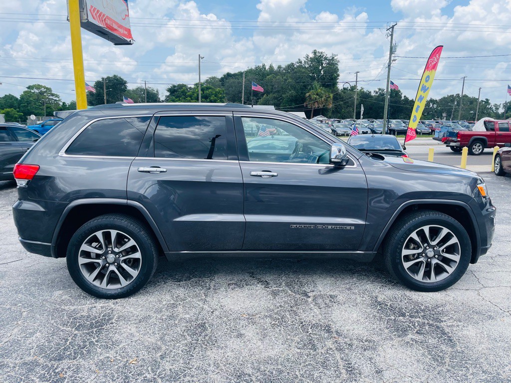 2017 Jeep Grand Cherokee Image 10