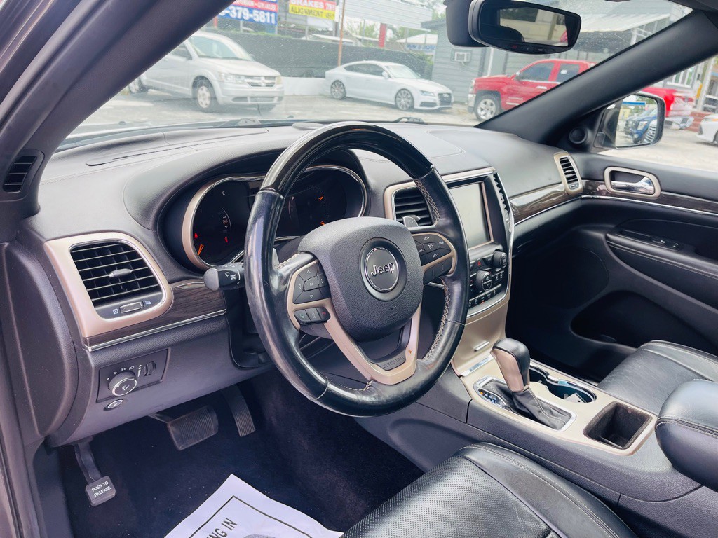 2017 Jeep Grand Cherokee Image 14