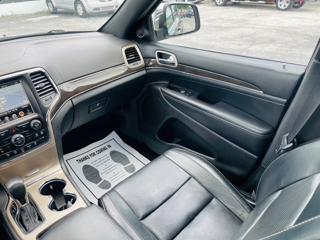 2017 Jeep Grand Cherokee Image 23