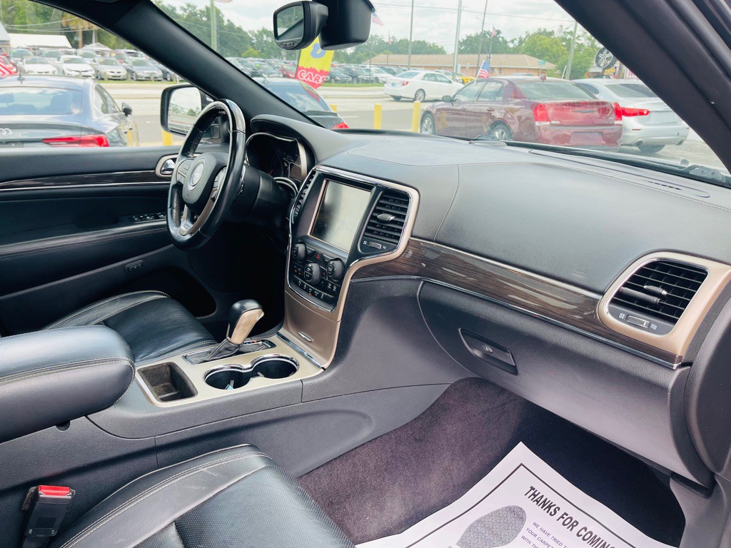 2017 Jeep Grand Cherokee Image 30