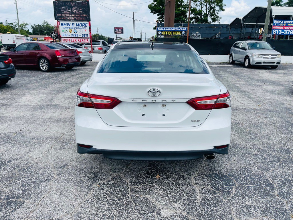 2019 Toyota Camry Image 7