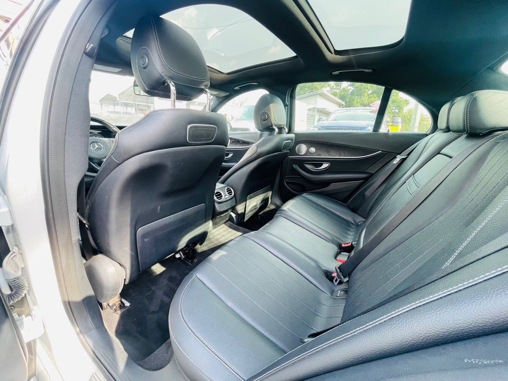 2018 Mercedes-Benz E-Class Image 18
