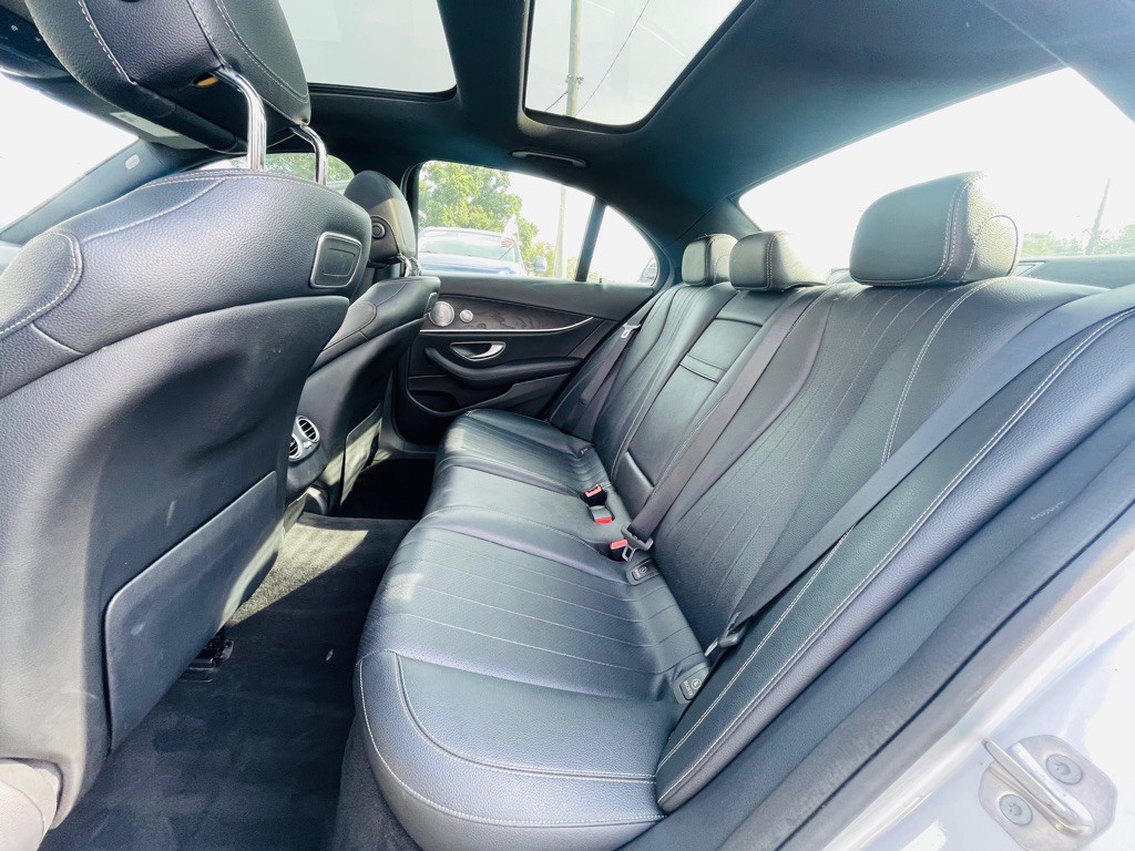2018 Mercedes-Benz E-Class Image 19