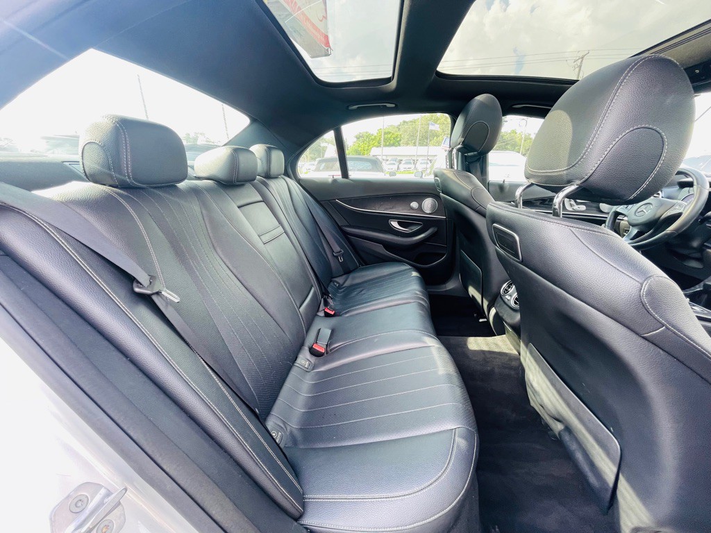 2018 Mercedes-Benz E-Class Image 25
