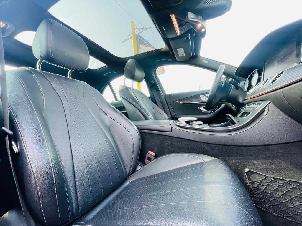 2018 Mercedes-Benz E-Class Image 26