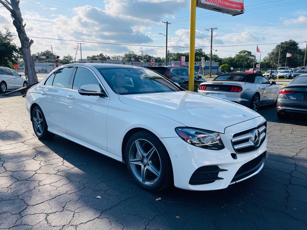 2017 Mercedes-Benz E-Class Image 2