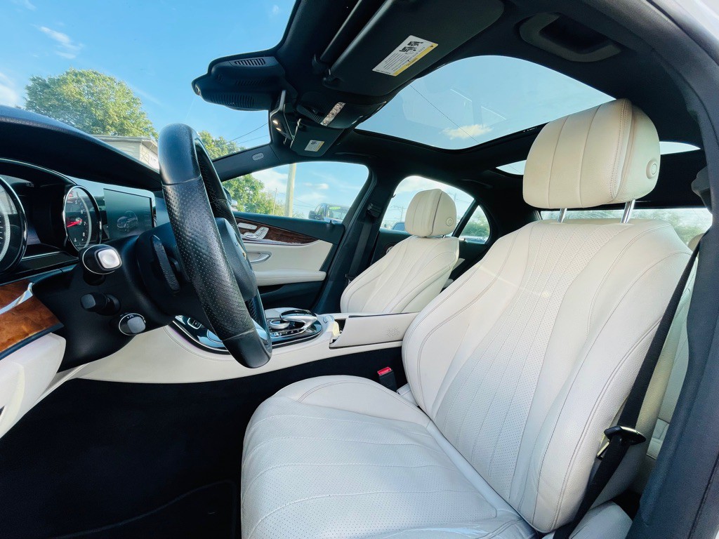 2017 Mercedes-Benz E-Class Image 11