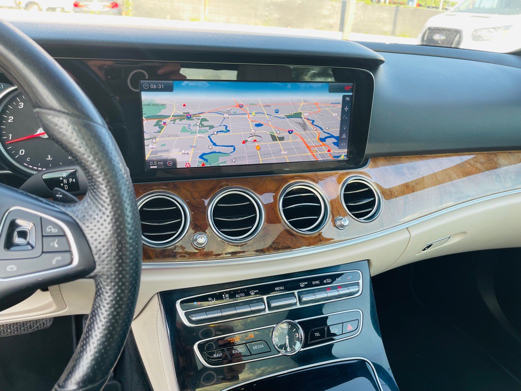 2017 Mercedes-Benz E-Class Image 16