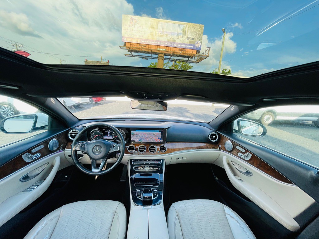 2017 Mercedes-Benz E-Class Image 20
