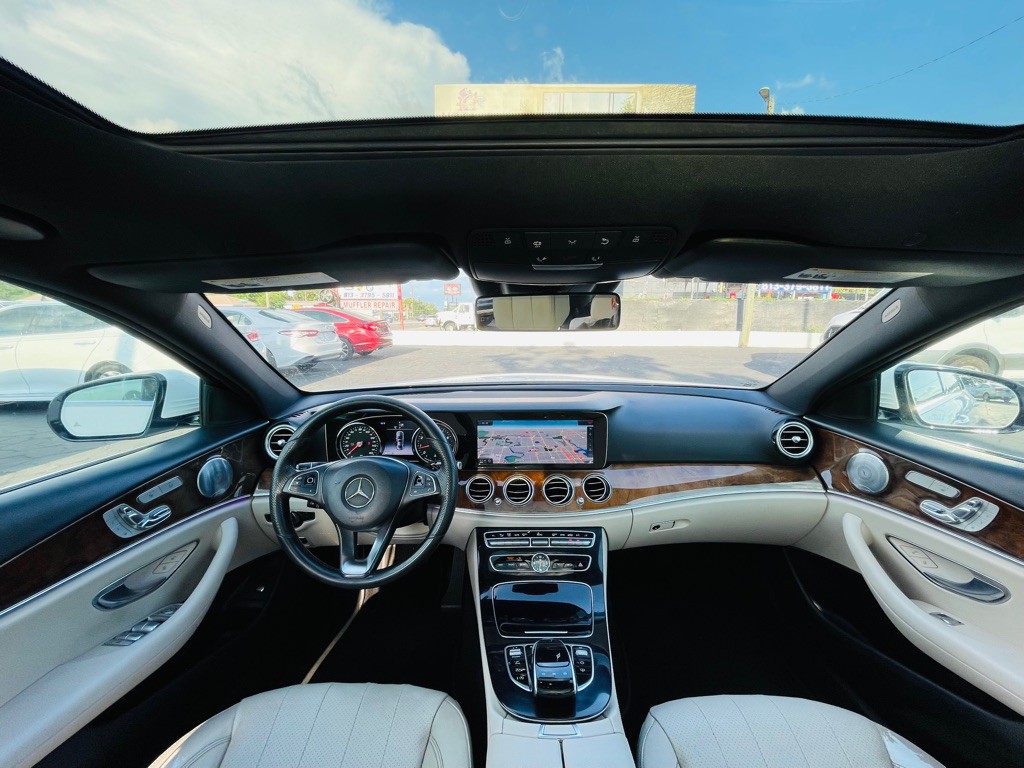 2017 Mercedes-Benz E-Class Image 23
