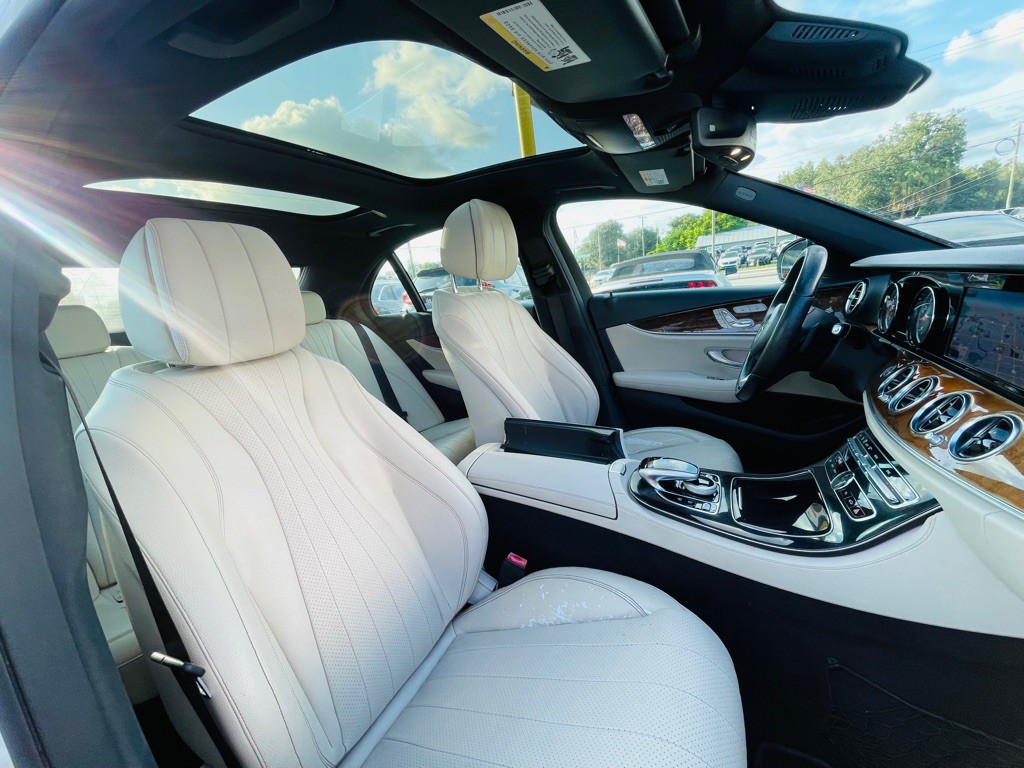 2017 Mercedes-Benz E-Class Image 30