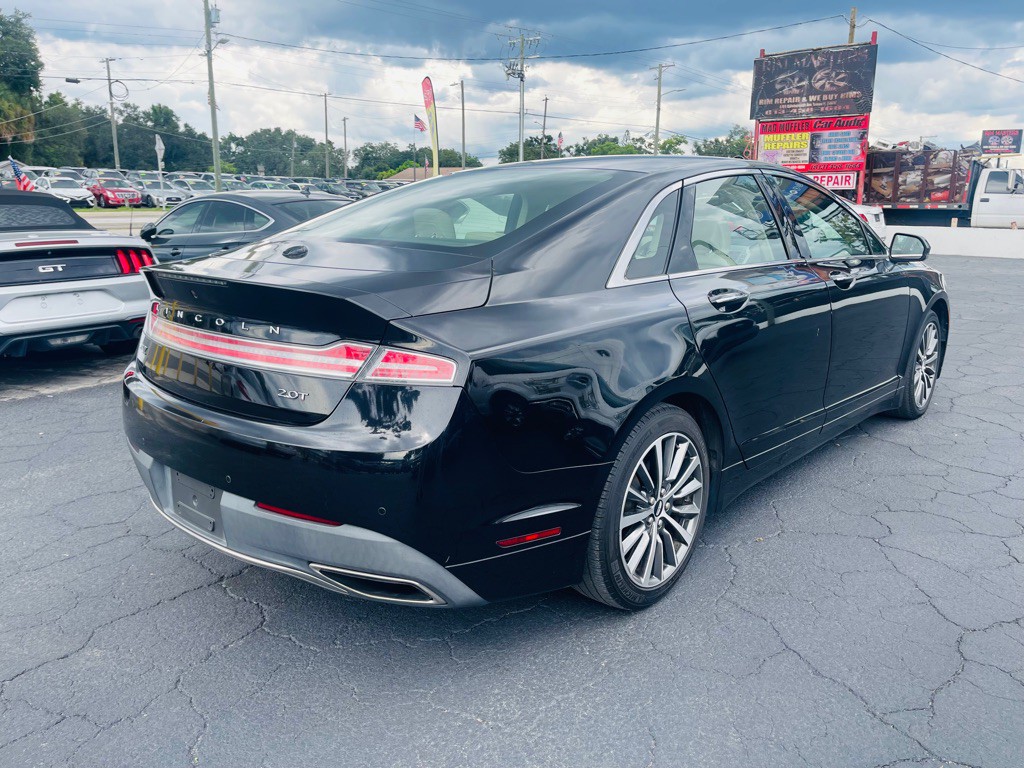 2019 Lincoln MKZ Image 12