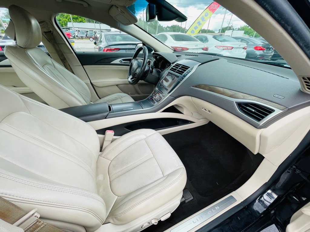 2019 Lincoln MKZ Image 28