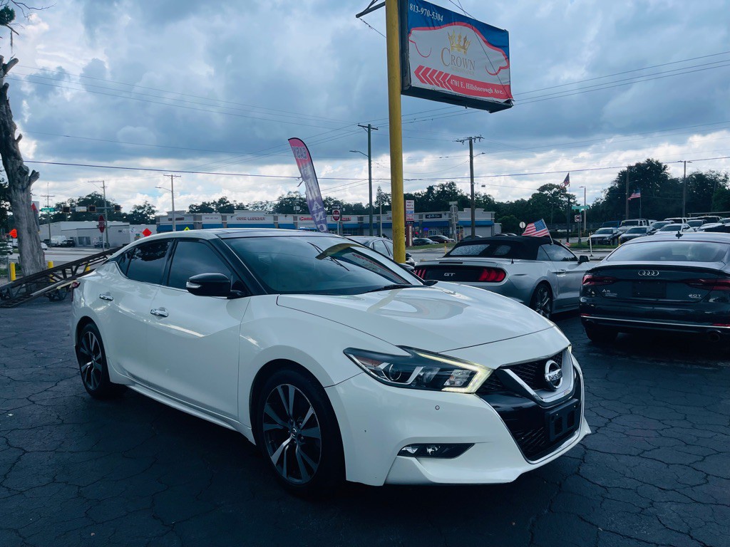 2017 Nissan Maxima Image 3