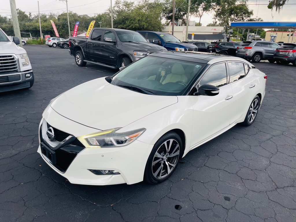 2017 Nissan Maxima Image 7