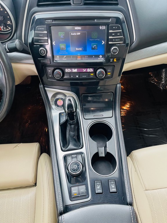 2017 Nissan Maxima Image 26