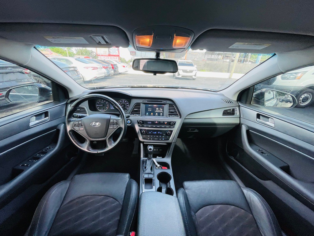 2016 Hyundai Sonata Image 17
