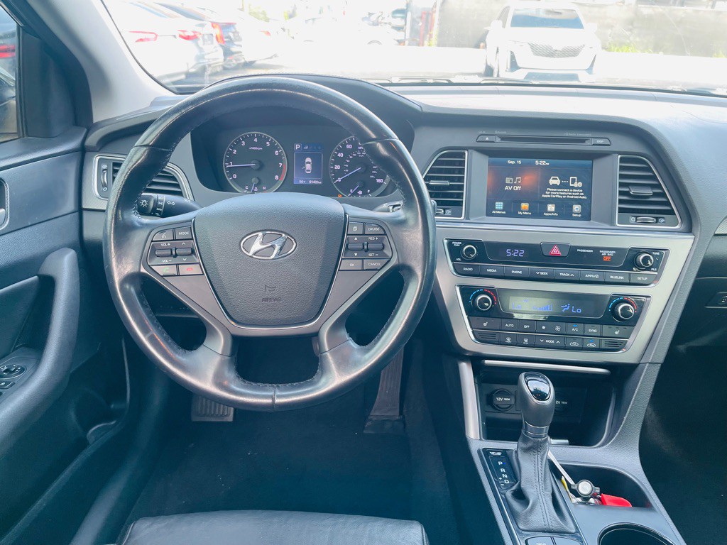 2016 Hyundai Sonata Image 19