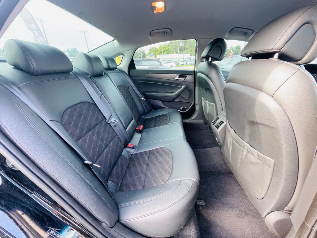 2016 Hyundai Sonata Image 22