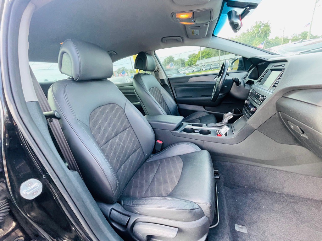 2016 Hyundai Sonata Image 23