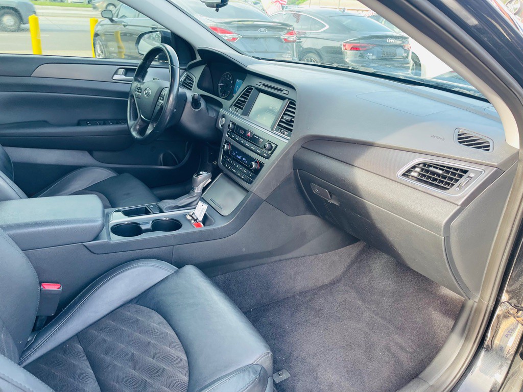 2016 Hyundai Sonata Image 25
