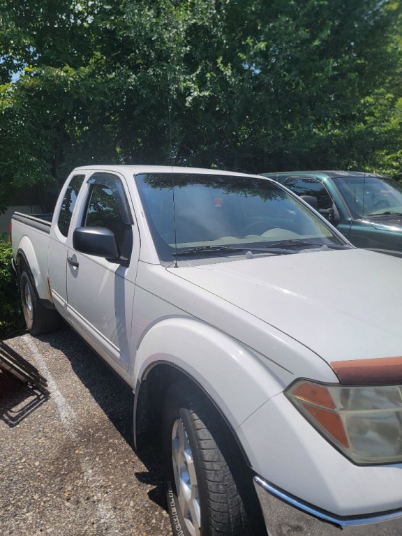 2007 Nissan Frontier Image 3