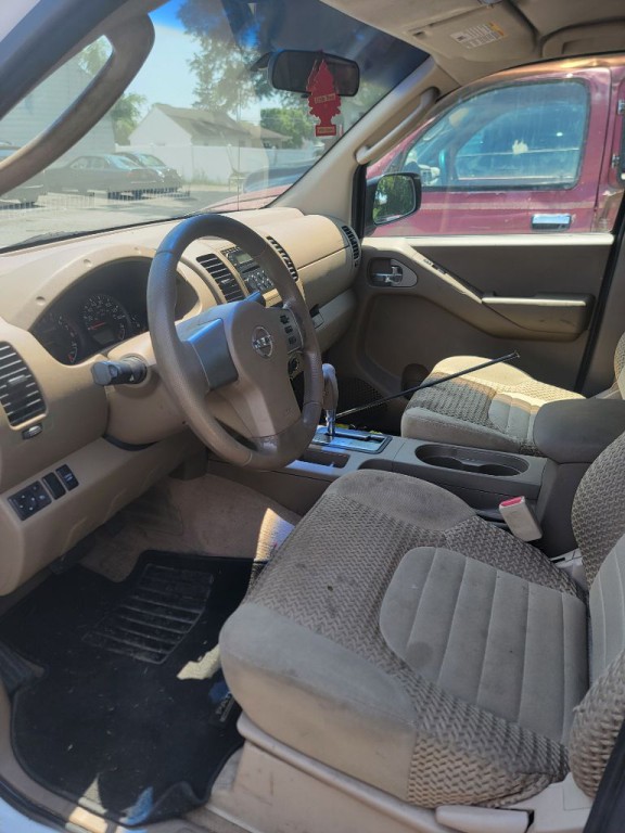 2007 Nissan Frontier Image 4