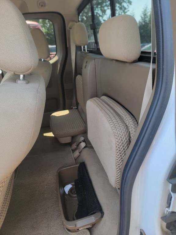 2007 Nissan Frontier Image 5