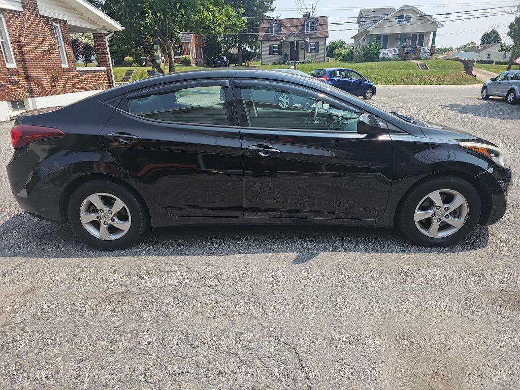 2015 Hyundai Elantra Image 4