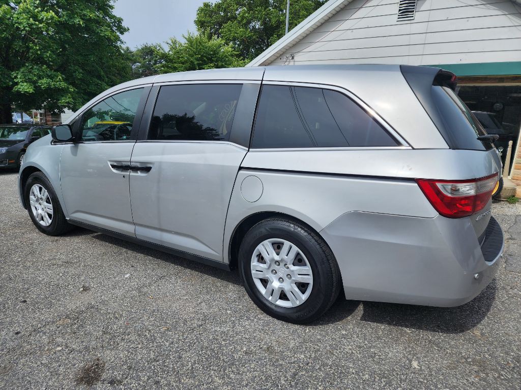 2012 Honda Odyssey Image 4