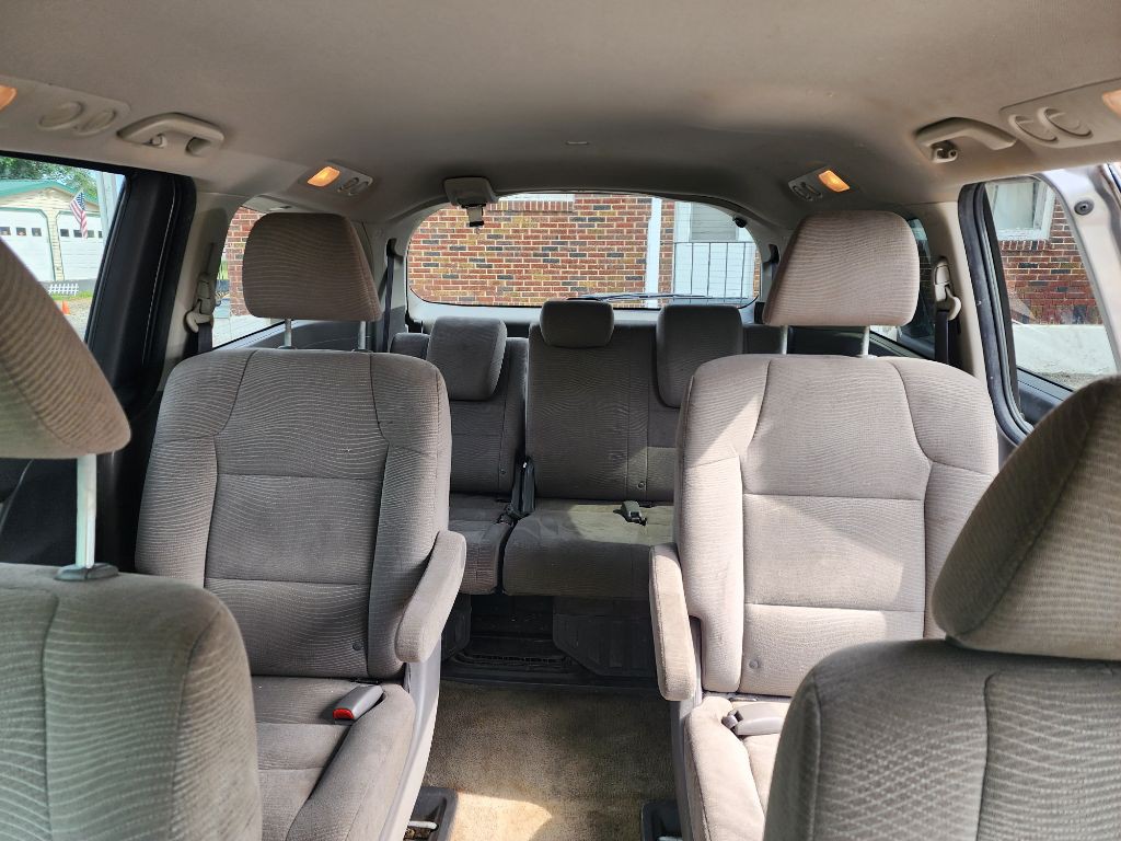 2012 Honda Odyssey Image 11