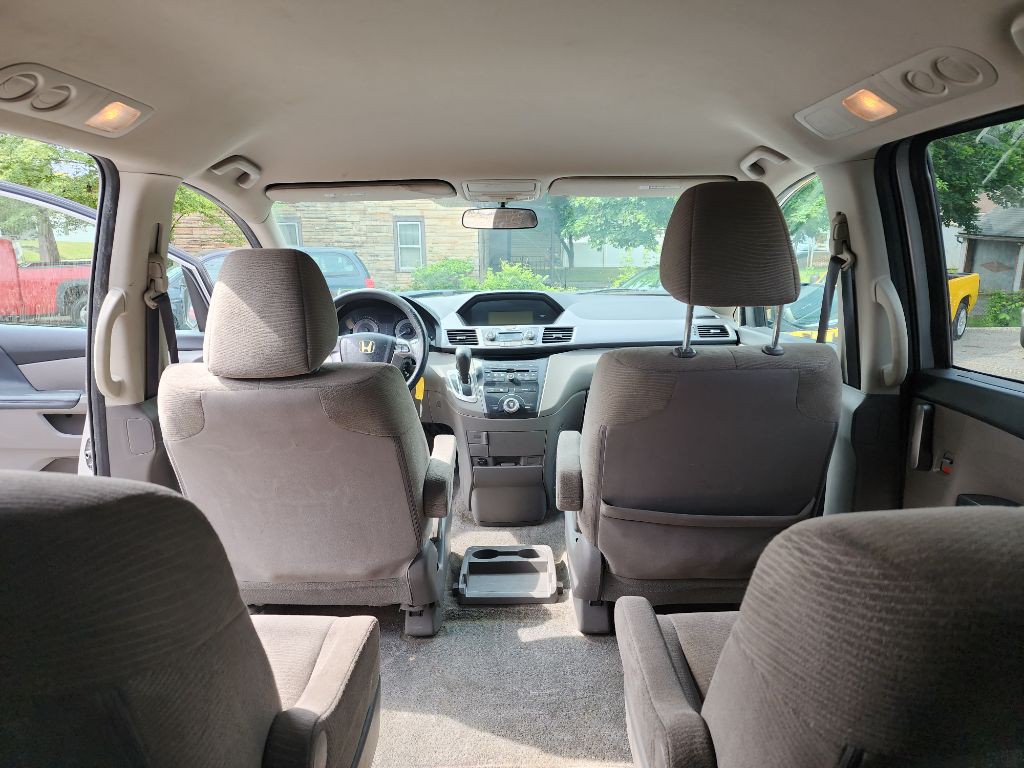 2012 Honda Odyssey Image 12