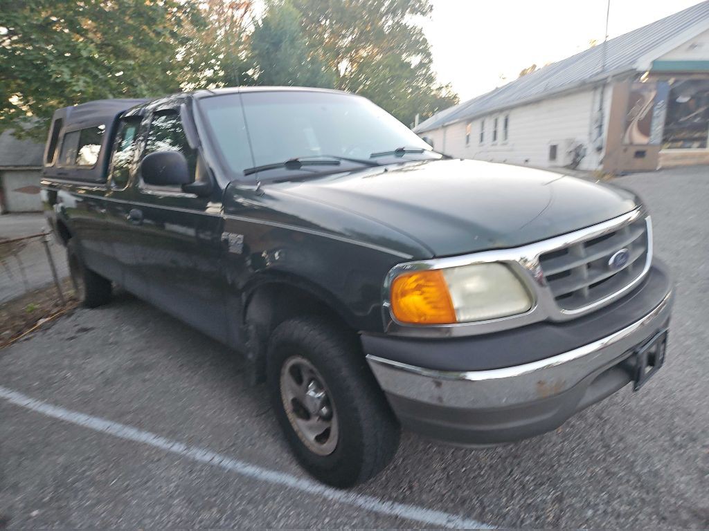 2004 Ford F-150 Image 2