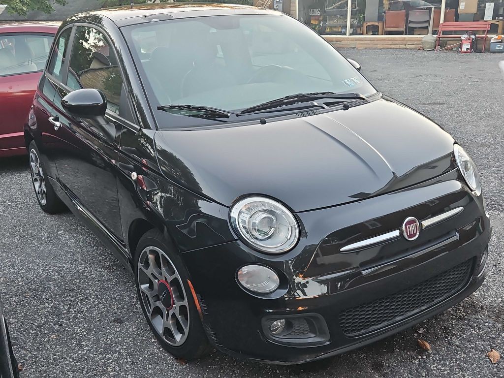 2012 FIAT 500 Image 1