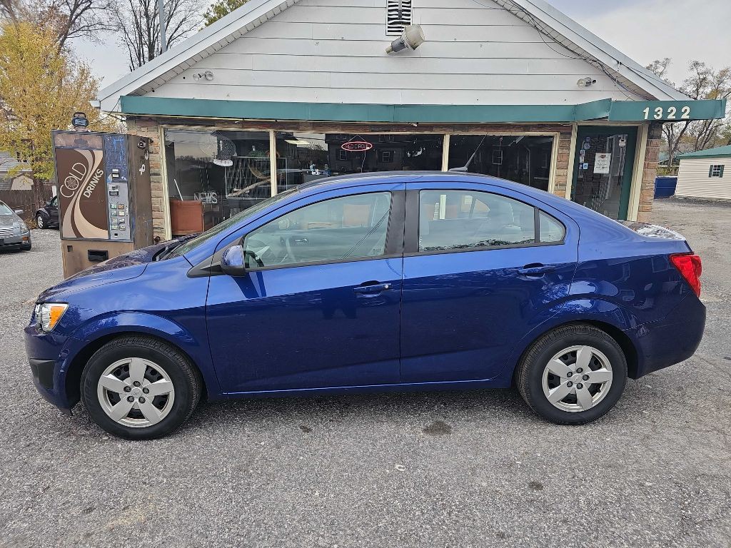 2013 Chevrolet Sonic Image 5