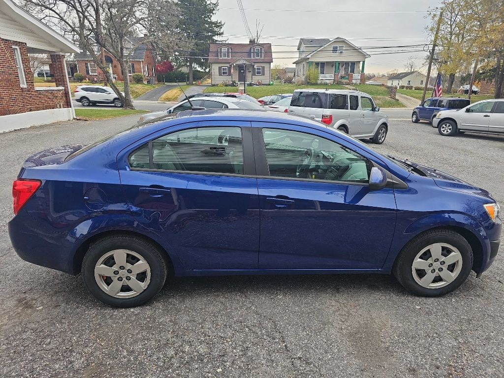 2013 Chevrolet Sonic Image 7
