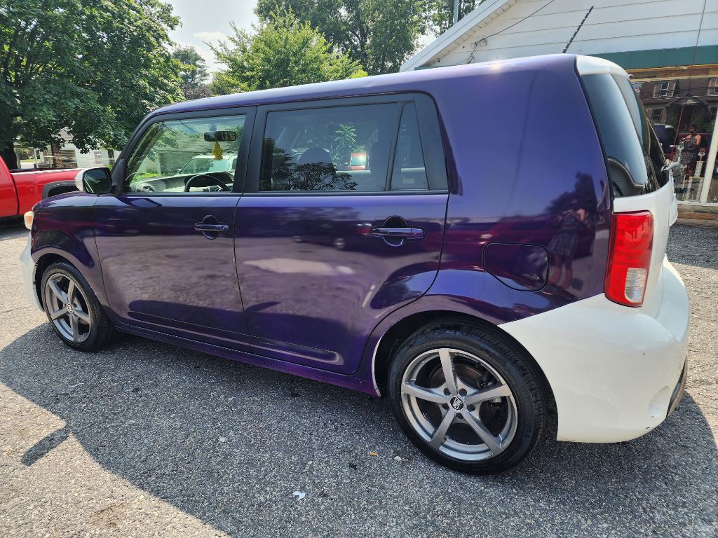 2015 Scion xB Image 16