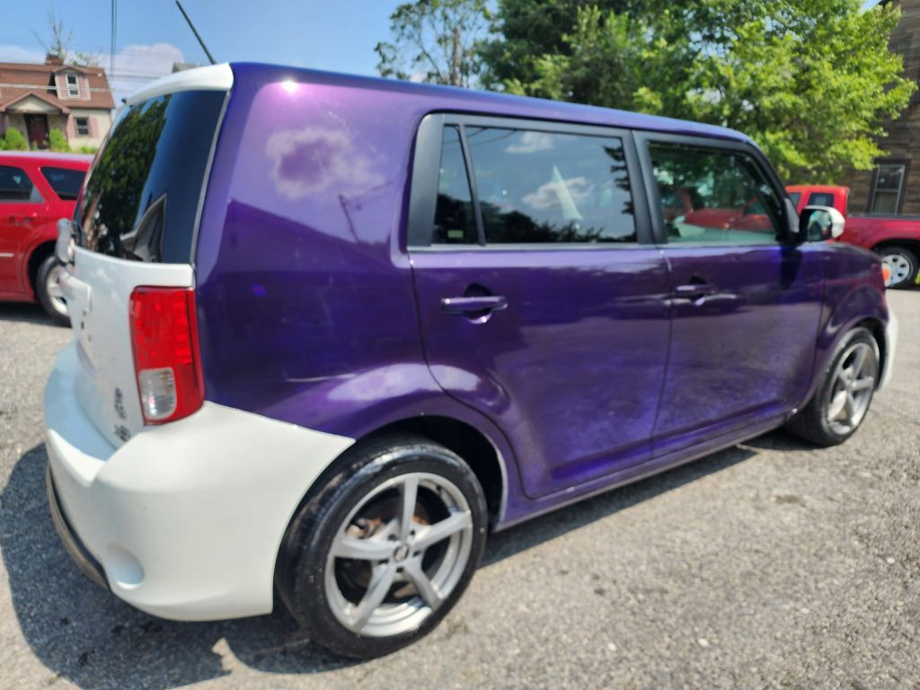 2015 Scion xB Image 18